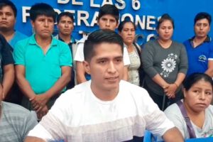 Cocaleros declaran cuarto intermedio liderados por Andrónico Rodríguez