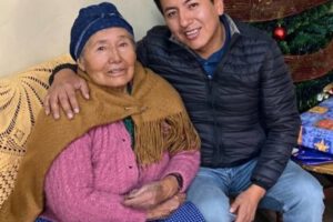 Fallece Julia Arriaga, madre de Marco Pumari