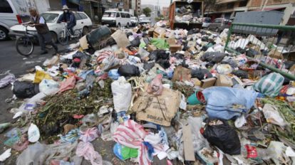 Bloqueos en K’ara K’ara y acumulación de basura en Cochabamba