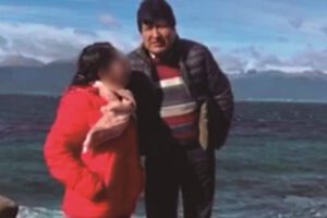 Noemí M. y Evo Morales en archivo de la Policía