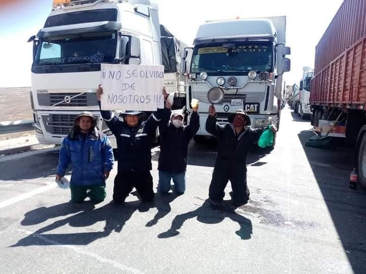 Fiscalía de Oruro cita a dirigentes por bloqueos en carreteras