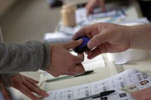 Cédulas de identidad caducadas en las elecciones