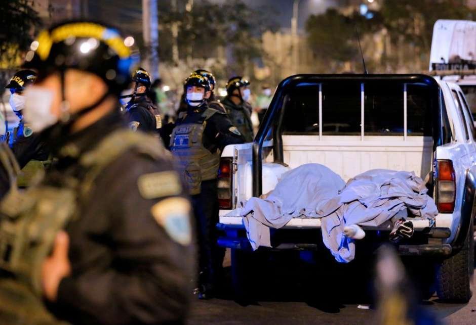 Avalancha humana en fiesta clandestina en Lima