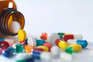 Médico obliga a joven a tener relaciones a cambio de medicamentos