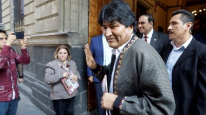 Evo Morales en su llegada a Argentina en diciembre de 2019