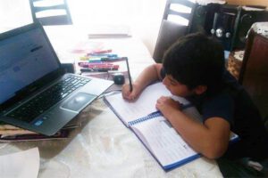 Ley de educación virtual garantiza continuidad de la educación a través de medios tecnológicos