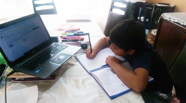 Ley de educación virtual garantiza continuidad de la educación a través de medios tecnológicos