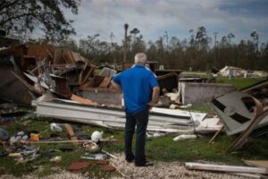 Huracán Laura llegó a las costas de Luisiana y Texas