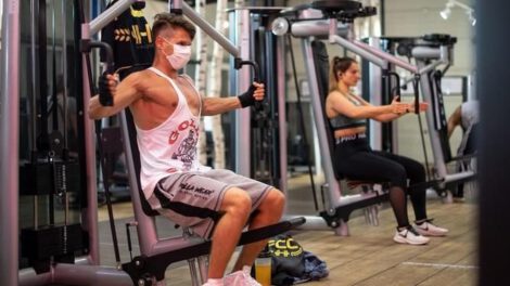 Gimnasios reabren en Cochabamba