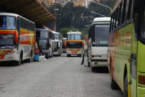 Viajes interdepartamentales reanudados en Bolivia
