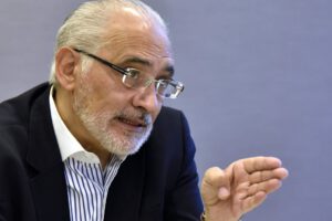 Carlos Mesa reafirma la decisión del TSE respecto a la inhabilitación de Evo Morales