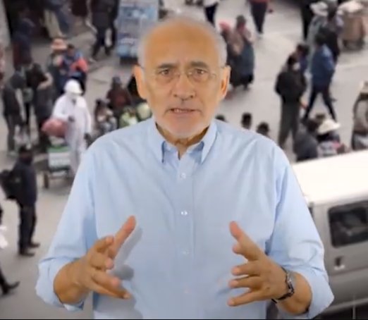 Carlos Mesa acusa a Áñez de usar bienes del Estado