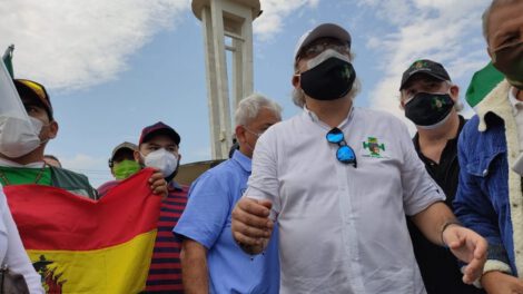 El Comité Cívico pro Santa Cruz advierte con paro cívico indefinido