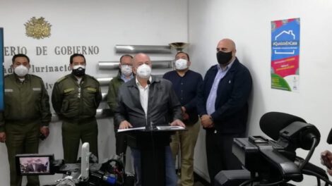 Certificados falsos de felicitación para policías detectados por el Gobierno
