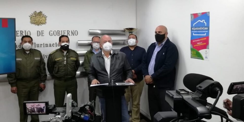Certificados falsos de felicitación para policías detectados por el Gobierno