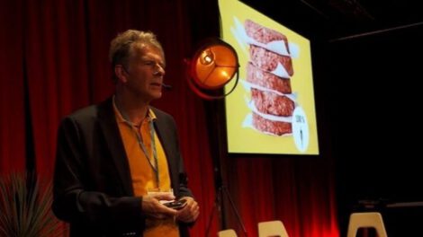 Carne humana como alimento del futuro propuesta por Magnus Soderlund