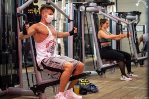 Reapertura de gimnasios en Oruro