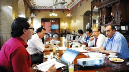 Foro Debate Económico sobre la economía del país