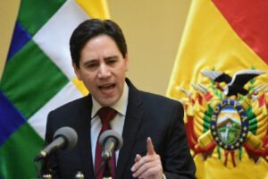 Padrón electoral presentado por el presidente del TSE, Salvador Romero