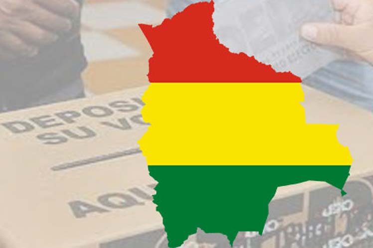 Bolivia ya vive un ambiente electoral a un mes y dos días de los comicios