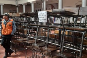 Mobiliario para institutos técnicos en Oruro