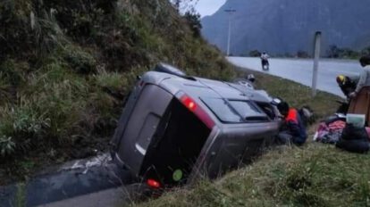 Accidente en Yolosita deja ocho personas heridas
