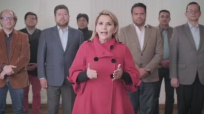 Jeanine Áñez declina su candidatura para cuidar la democracia