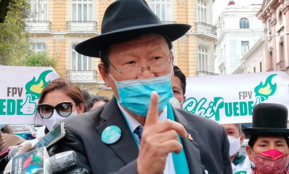 Chi Hyun Chung propone convertir Uyuni en un Las Vegas o Disneylandia