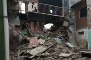 Derrumbe de casa en La Paz