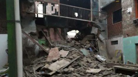 Derrumbe de casa en La Paz