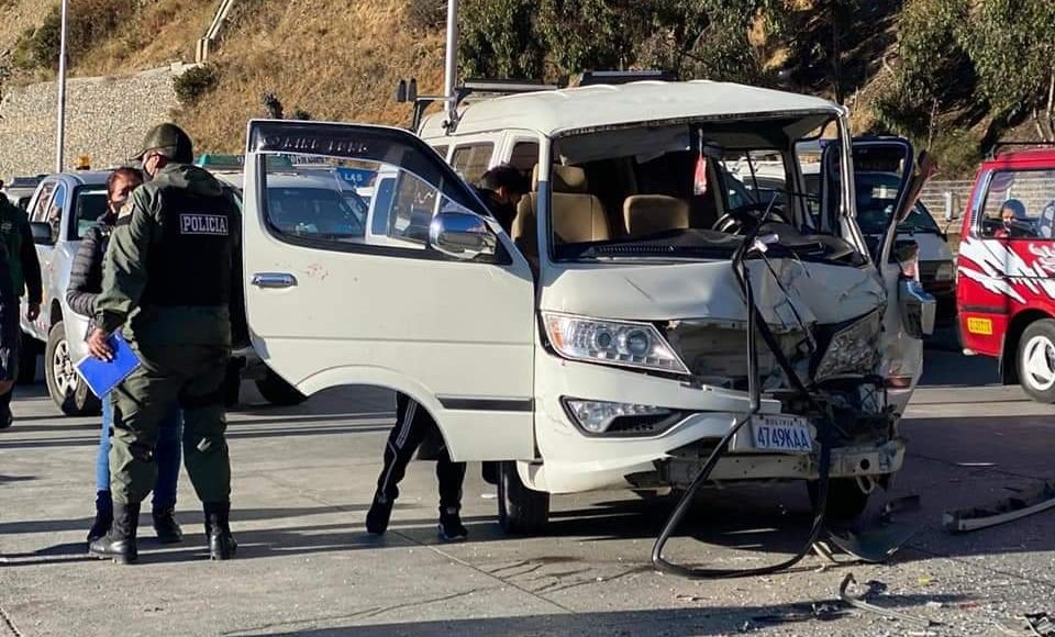 Colisión múltiple La Paz-El Alto