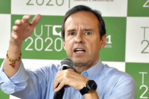 Tuto Quiroga candidato a la presidencia por la alianza Libre 21