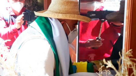 Denuncia a Camacho por discriminación ante el TSE