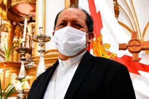 Iglesia Católica niega contacto con Morales