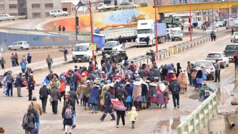 Bloqueo en Oruro por reducción de recursos al POA 2020