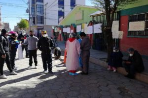 Personal de salud en paro en el Hospital Rafael Pabón