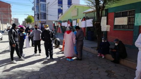 Personal de salud en paro en el Hospital Rafael Pabón