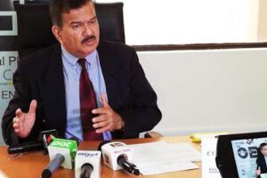 Renuncia presidente TED Santa Cruz por motivos personales