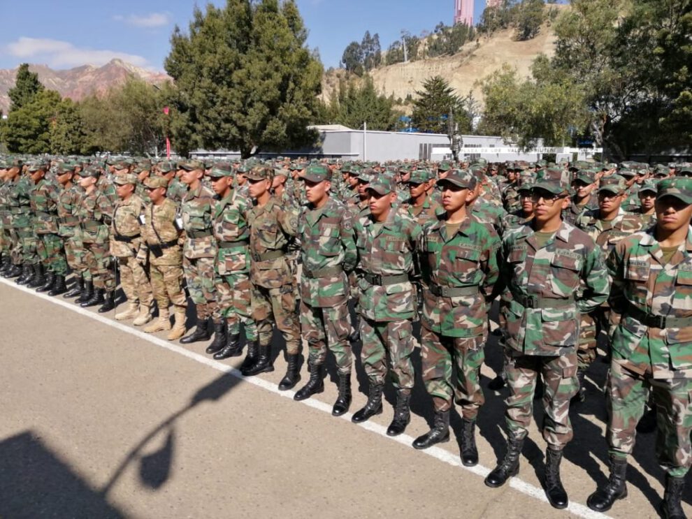 Premilitares licenciados en el país