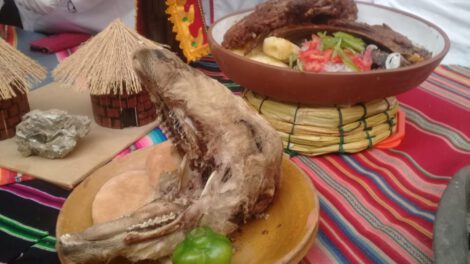 Rostro Asado compite para ser plato bandera de Oruro