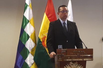 Óscar Ortiz deja el Ministerio de Economía