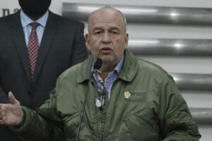 Arturo Murillo confirma discrepancias con Óscar Ortiz