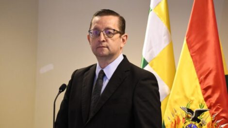 Óscar Ortiz critica a Arturo Murillo sobre el futuro del país