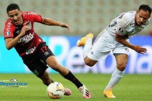 Wilstermann empate Paranaense en la Copa Libertadores