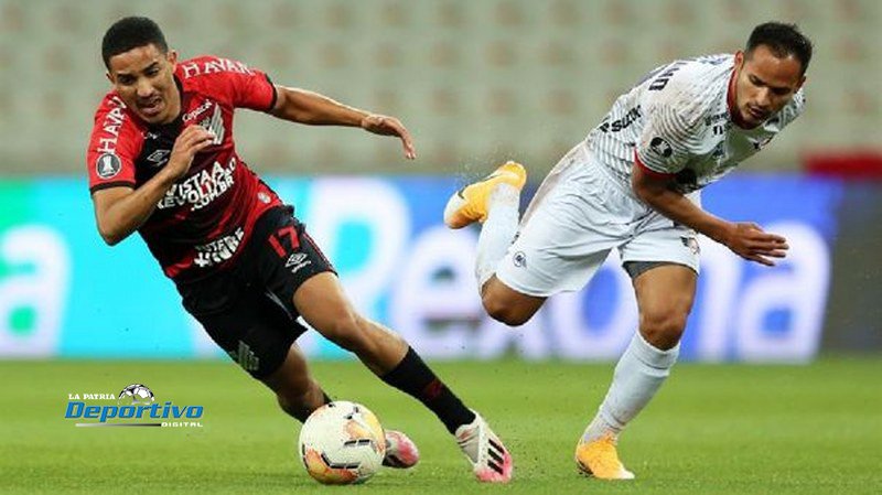 Wilstermann empate Paranaense en la Copa Libertadores