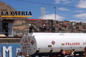 diésel desviado en vagones de YPFB