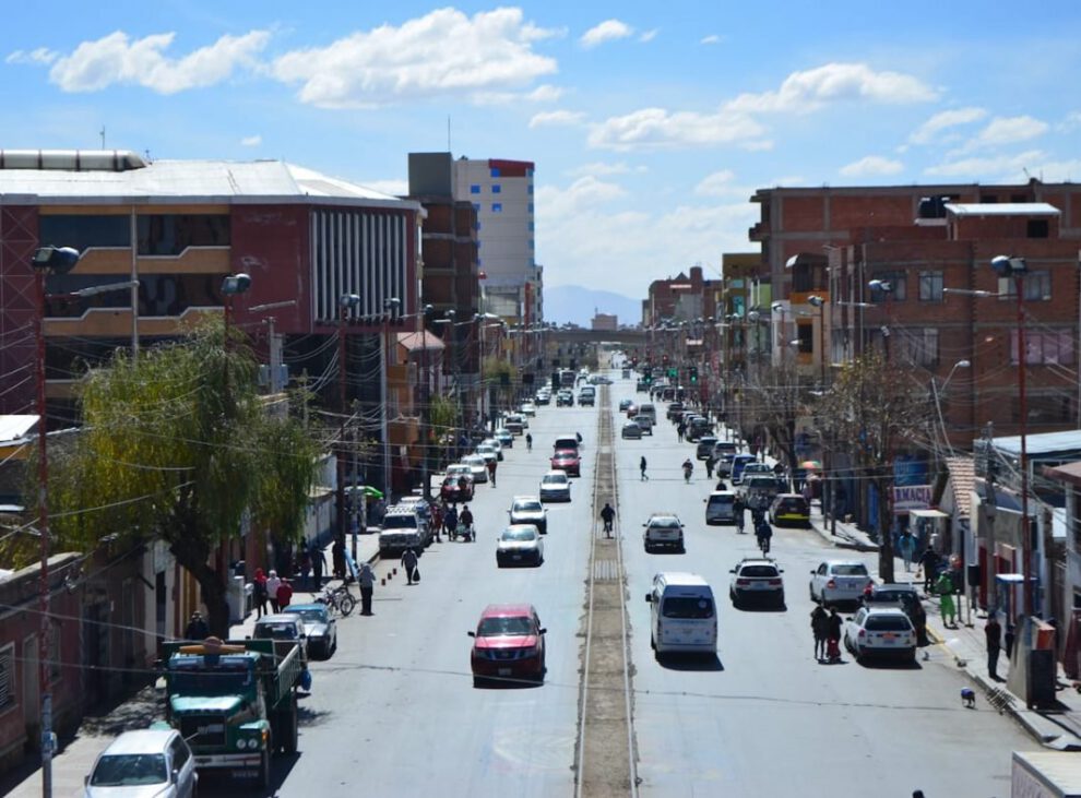 Circulación vehicular y peatonal autorizada en Oruro
