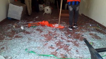 Destrozos en casa de campaña de Comunidad Ciudadana en Villa Pagador