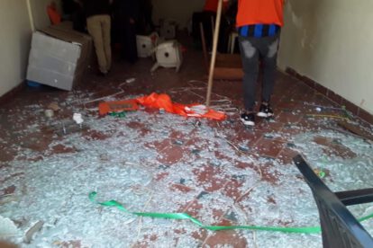 Destrozos en casa de campaña de Comunidad Ciudadana en Villa Pagador