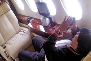 Evo Morales en el avión presidencial